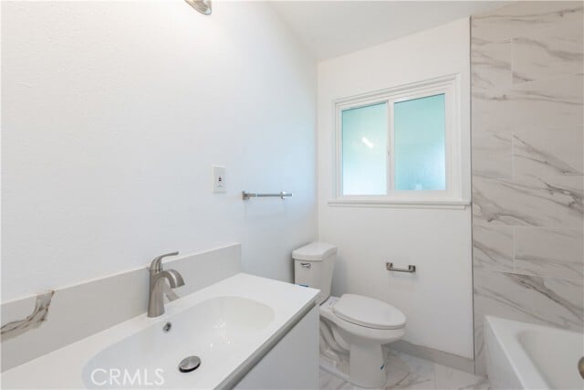 Building Photo - 8002 San Luis Cir