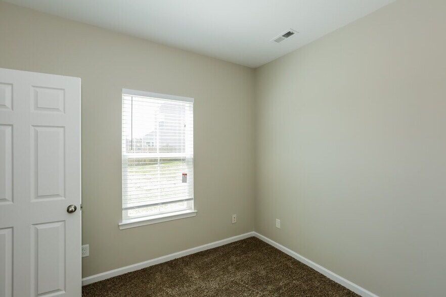 Building Photo - 1701 Seefin Ct