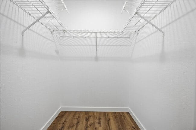 Building Photo - 2121 Hepburn St