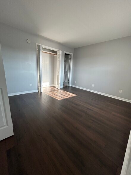 Building Photo - 109 Prescott Place