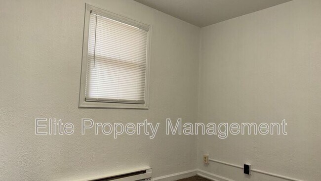 Building Photo - 200 W Arroyo Ave