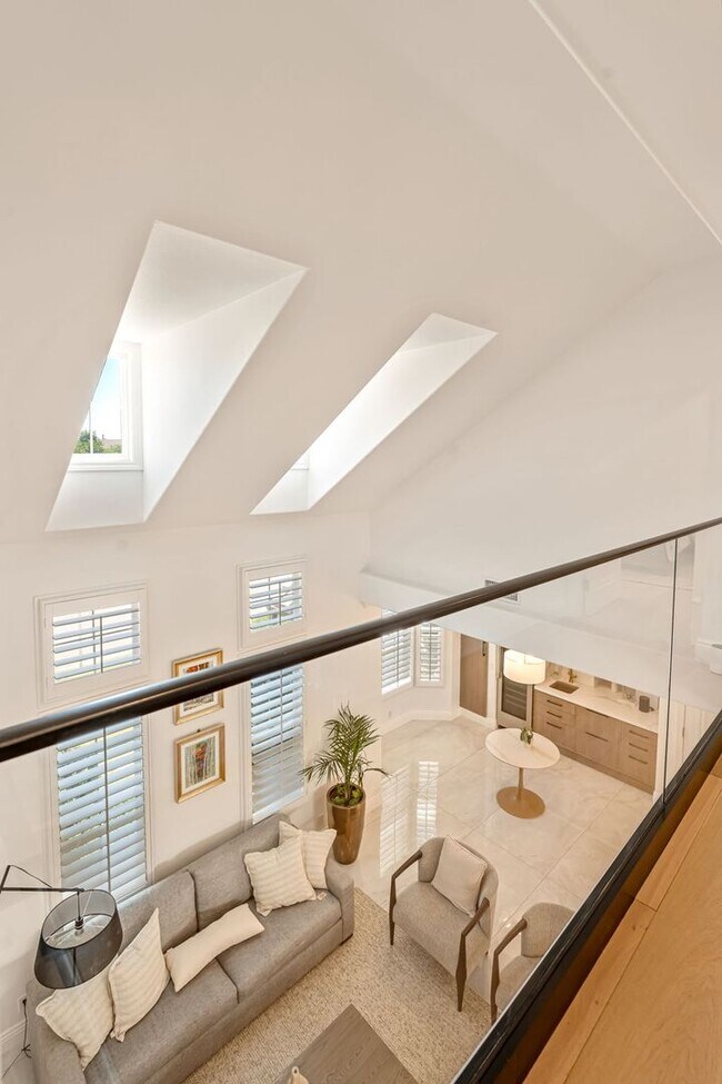 Building Photo - 15 Tether Moon Ln
