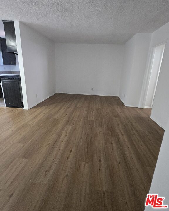 Building Photo - 2219 S Crenshaw Blvd