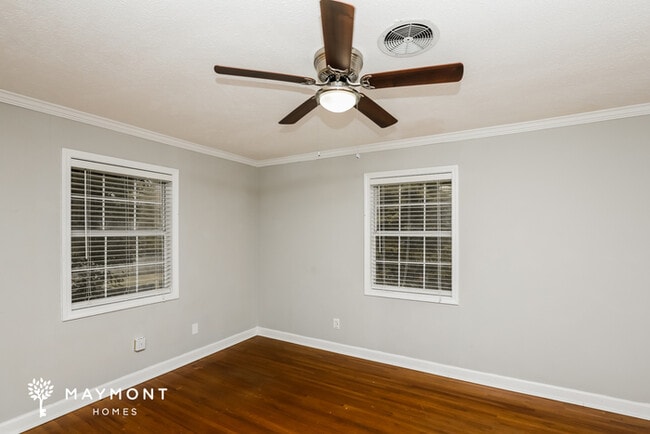 Building Photo - 455 S Wheatley St