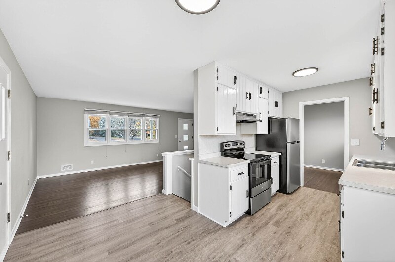 Building Photo - 3953 Arthur St NE