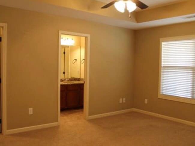 Building Photo - 2451 Waterstone Cir