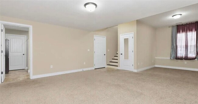 Building Photo - Beautiful Split-Level Home Near Fort Leonard Wood!