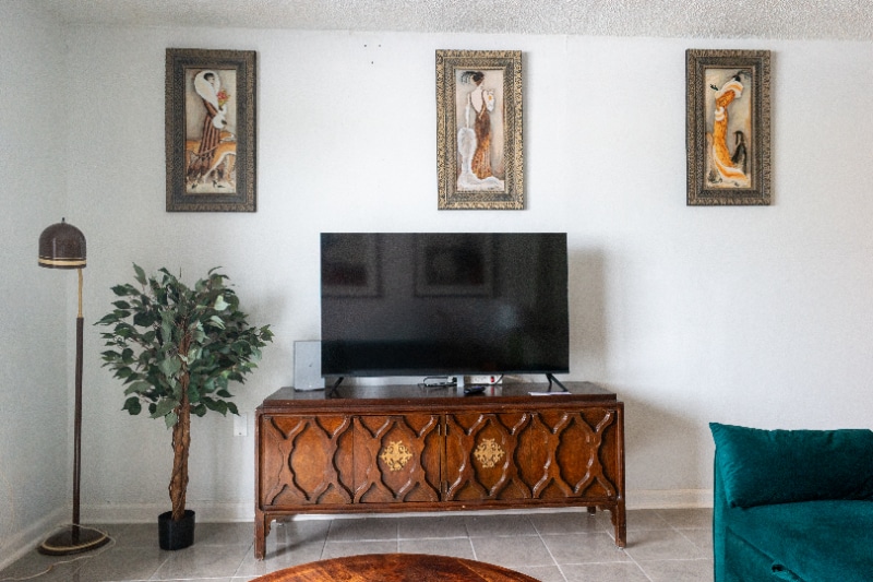 Building Photo - 1418 Collins Ave