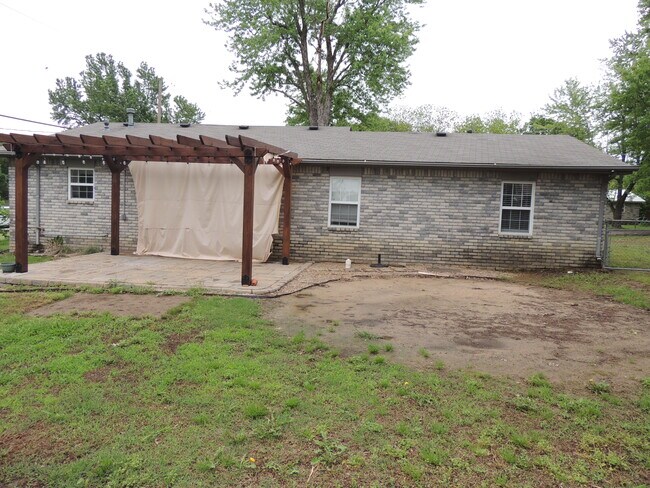 Building Photo - 13840 S 293RD E Ave