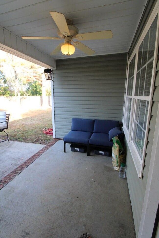 Building Photo - 2160 Waterwheel Dr