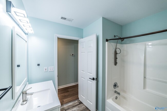 Building Photo - 128 Wilder Dr