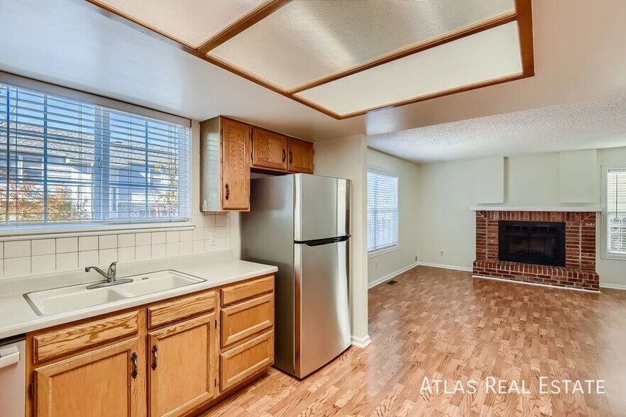 Building Photo - 8520 Salsifa Terrace