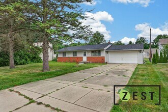 Building Photo - Cozy 3 bd Home in Excellent Area! Open House Sunday, August 9,2026 @ 2p-3p