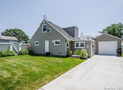 Building Photo - 2 Fairfield Rd