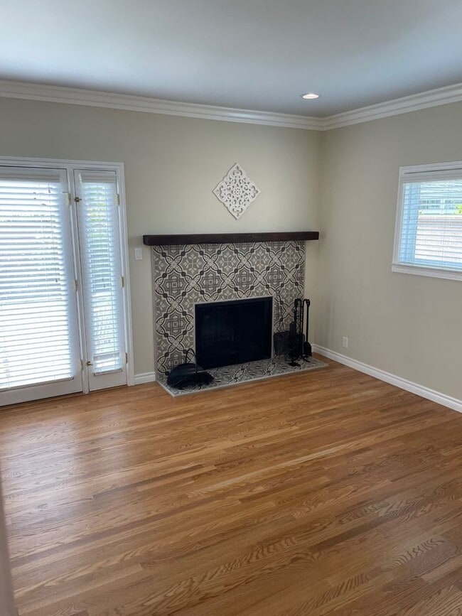 Building Photo - Beautiful Southwood Home for Lease