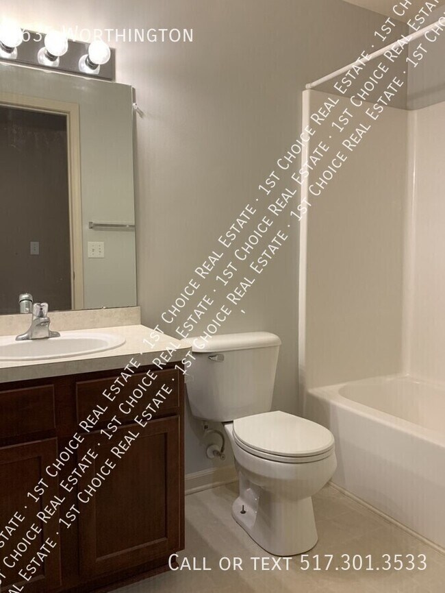 Building Photo - 635 Worthington-