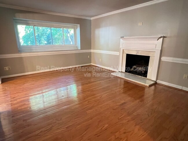 Building Photo - 2884 Wycliff Rd