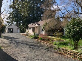 Building Photo - 4018 NE 54th Ave