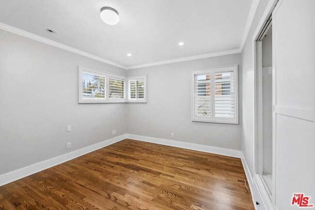 Building Photo - 18148 Hartland St