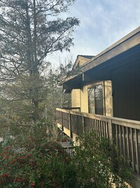 Building Photo - 1 BD Westside Portland Condo near Washington Park