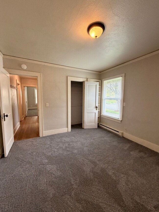Building Photo - Corner lot 2-bedroom Bungalow