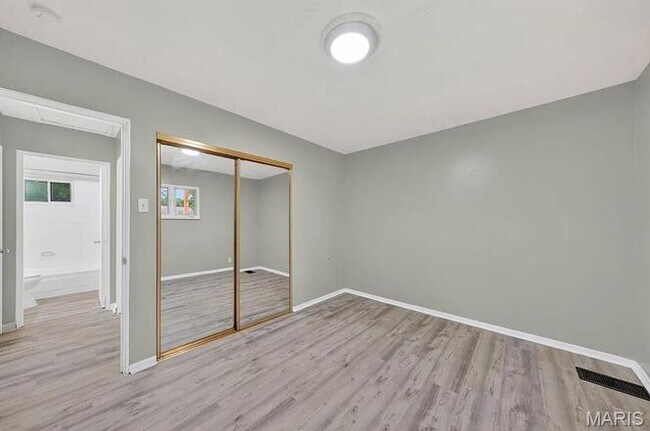 Building Photo - 138 Grampian Rd