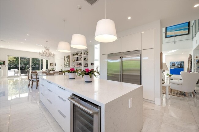 Building Photo - 6355 SW 114th St