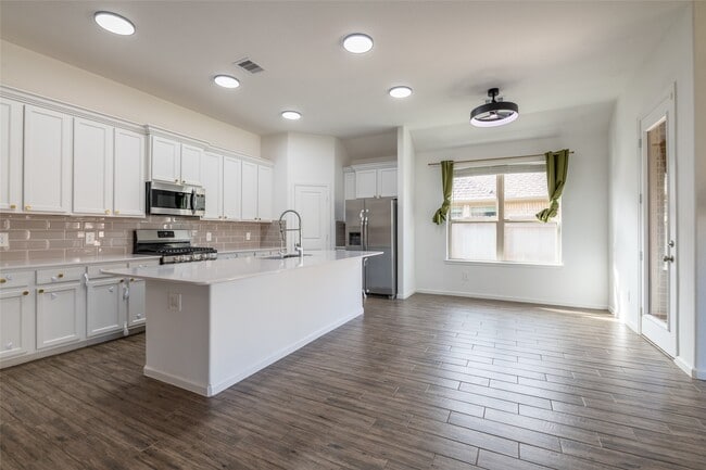 Building Photo - 15023 Mulberry Hallow St