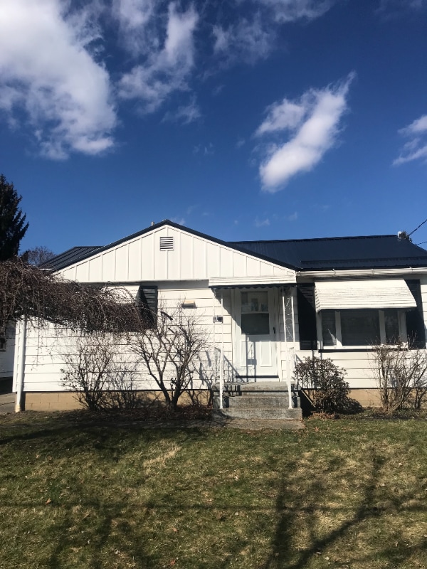 Building Photo - 1432 Youll St