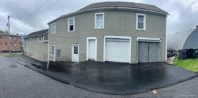 Building Photo - 30 Elm St