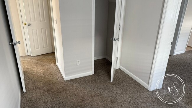 Building Photo - WINTER MOVE-IN SPECIAL: $750 OFF 1st MONTH'S RENT!**