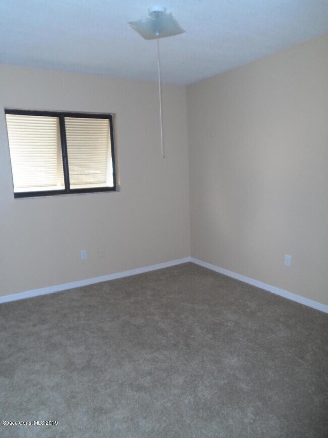 Building Photo - 5080 Hogan Pl