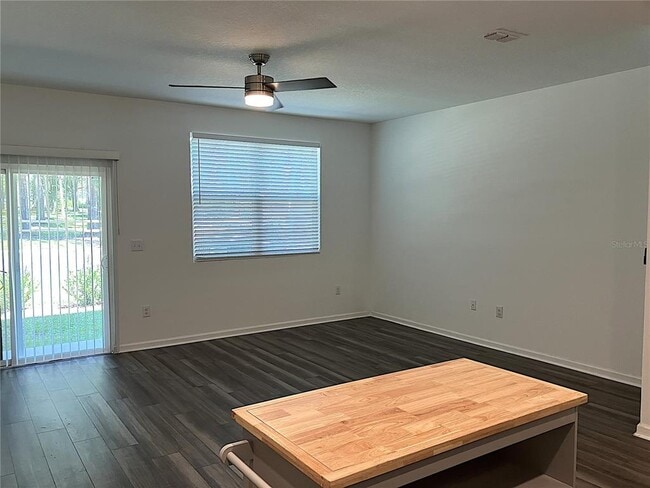 Building Photo - 38061 Elby Ln