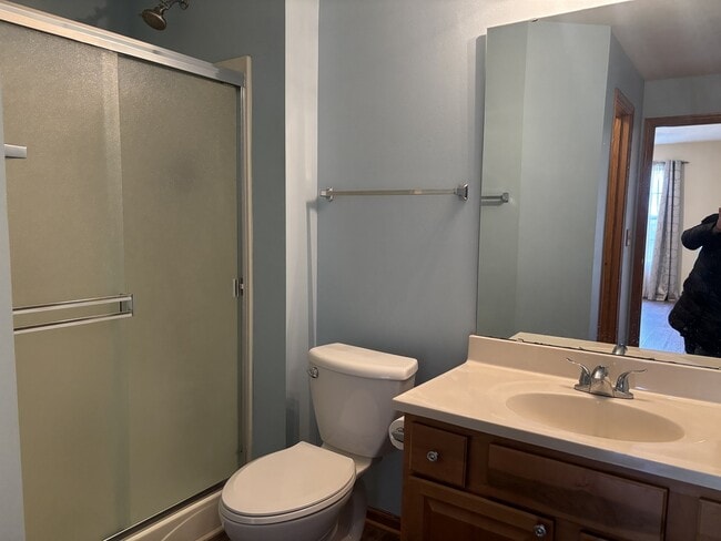 Building Photo - 955 Buckingham Dr