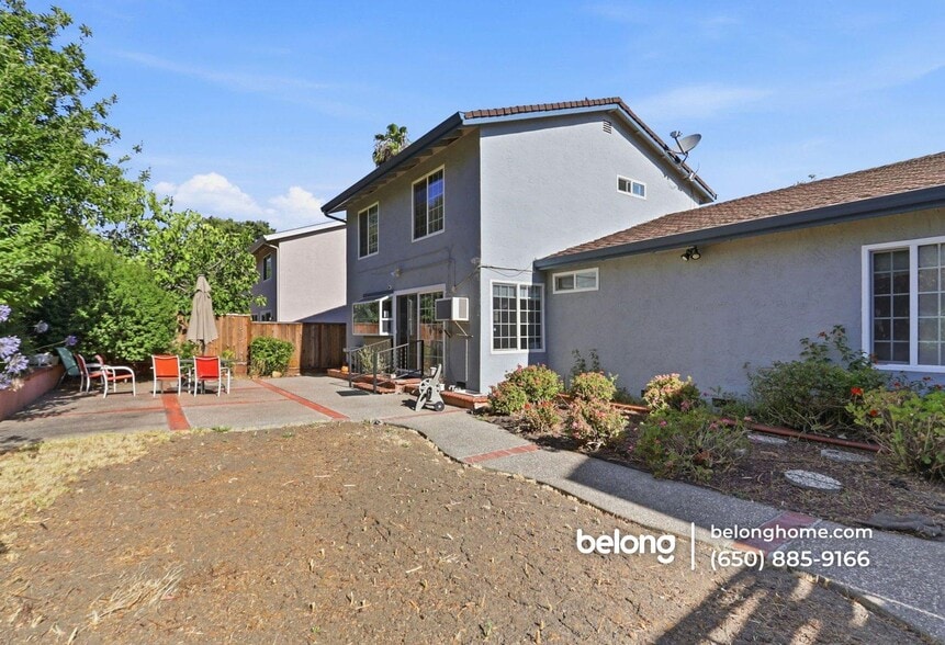 Building Photo - 394 Curie Dr