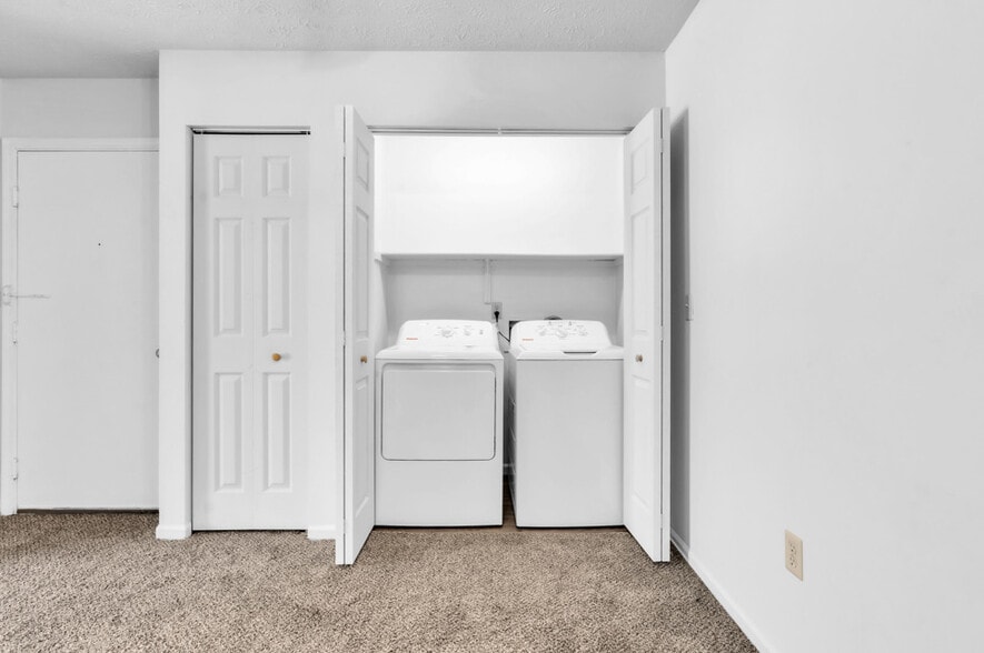 Building Photo - Deerfield Village