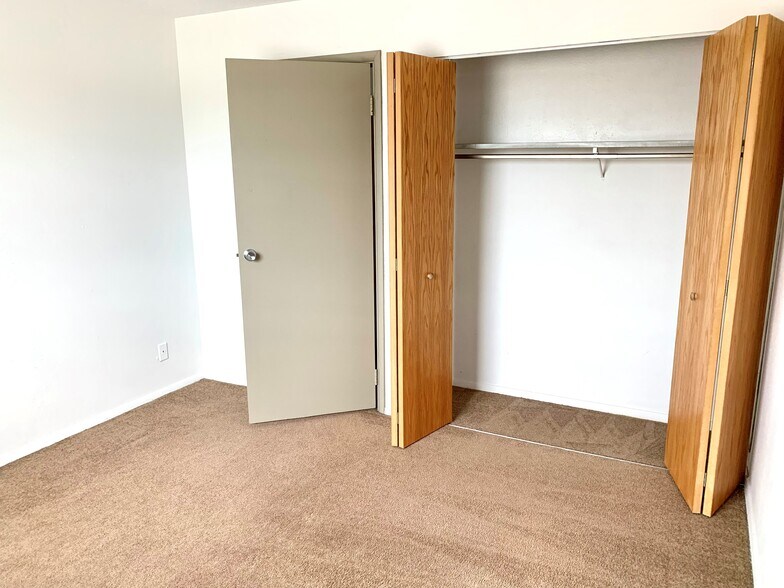 Bedroom - 2055 Blairs Ferry Rd NE