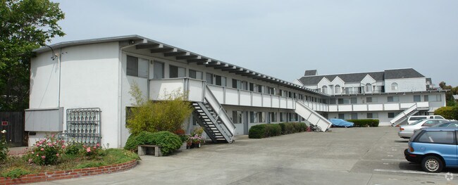 Building Photo - Donal Park Apartments