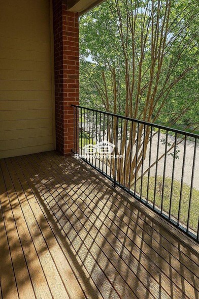 Building Photo - 4100 Blossom St