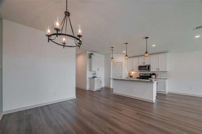 Building Photo - 14519 Sweetwater Dr
