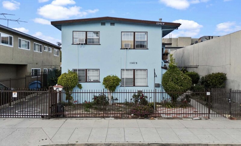 Building Photo - 11419 Cumpston St