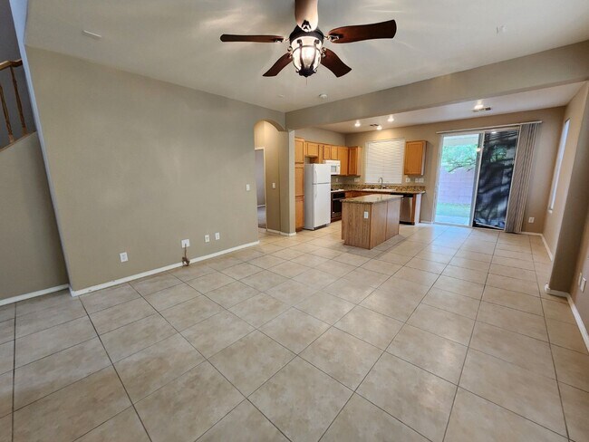 Building Photo - Charming 3 bedroom home with great curb ap...