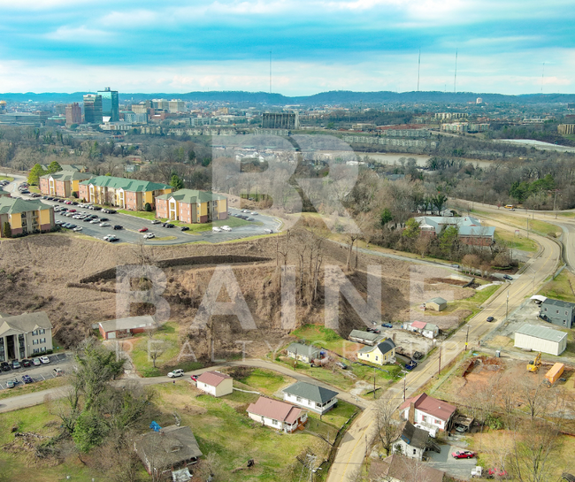 Building Photo - 2621 Sevier Ave