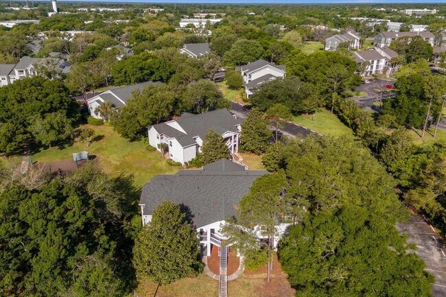 Building Photo - 2580 Grassy Point Dr
