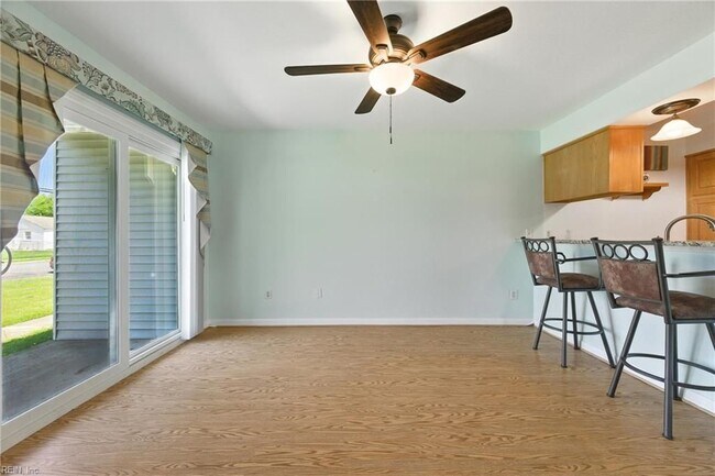 Building Photo - 117 Roane Dr