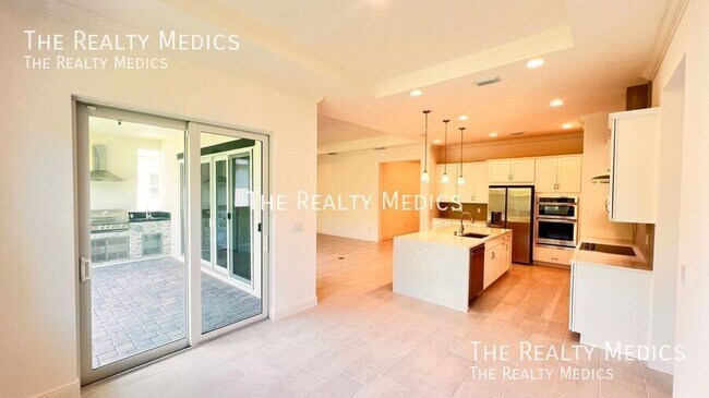 Building Photo - 1440 Nandina Cir
