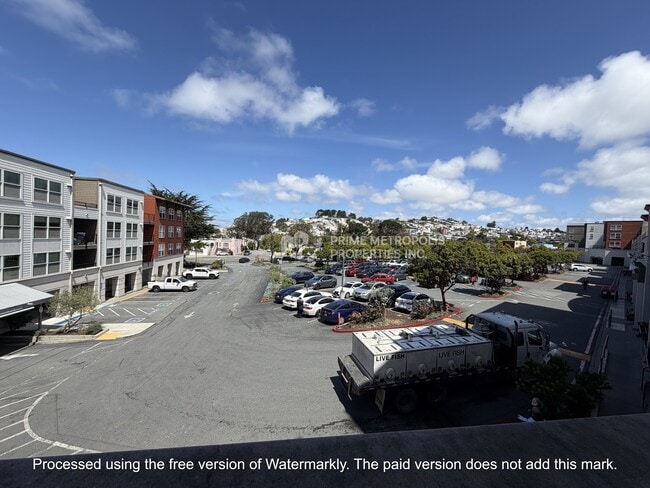 Building Photo - 8400 Oceanview Terrace