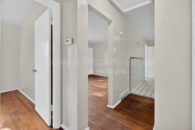 Building Photo - 5900 Sheriton Dr