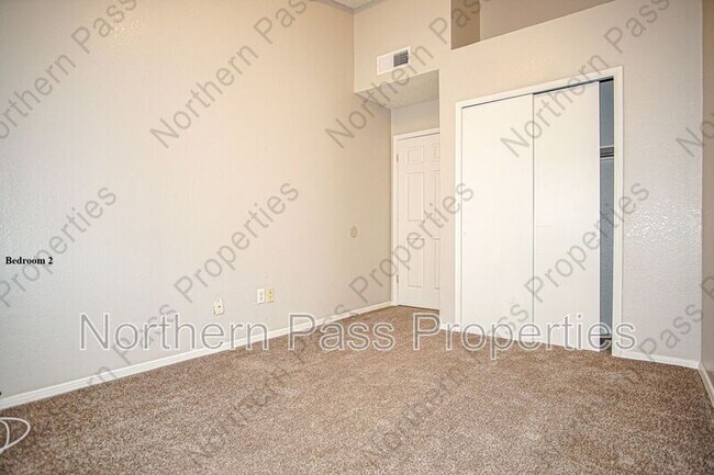 Building Photo - 11026 Splendor Ct