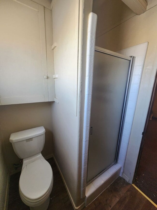 Building Photo - Charming One Bedroom Cottage COMING THIS A...